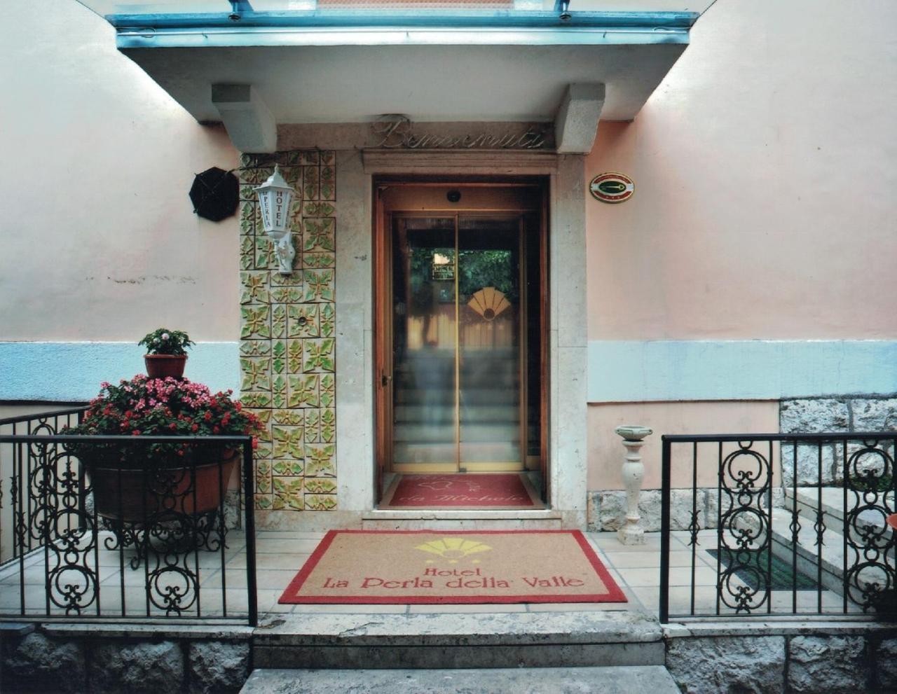 Albergo La Perla Civitella Roveto Extérieur photo